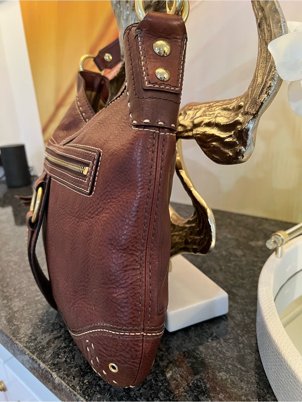 Coach Brown Leather Shoulder Bag with Gold Hardware - Picture 4 of 8